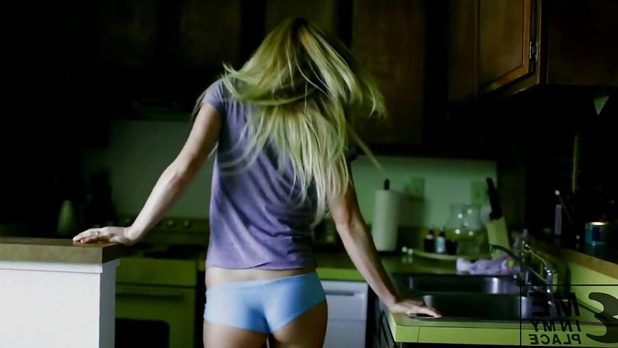 Caity lotz