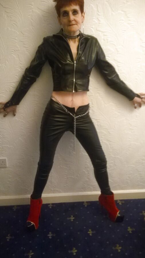 PVC Milf