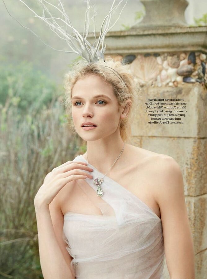 Celebrity Hot - Gabriella Wilde