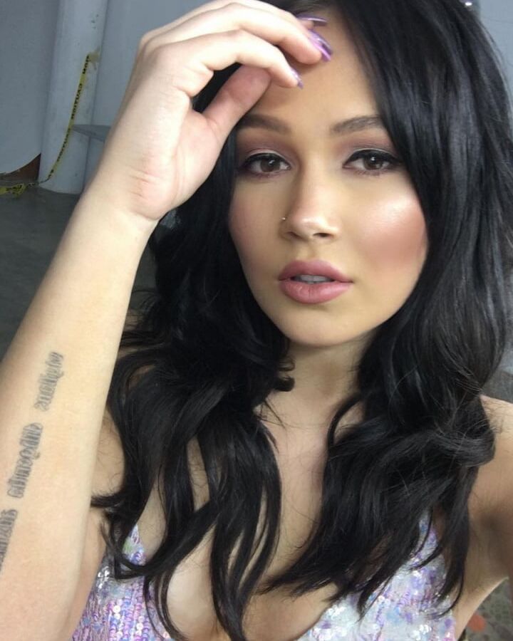 Celebrity Hot - Kelli Berglund