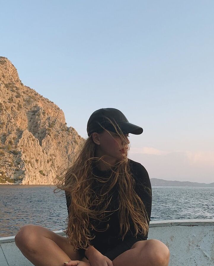 Serenay Sarikaya Sexy Turkish Blonde Girl