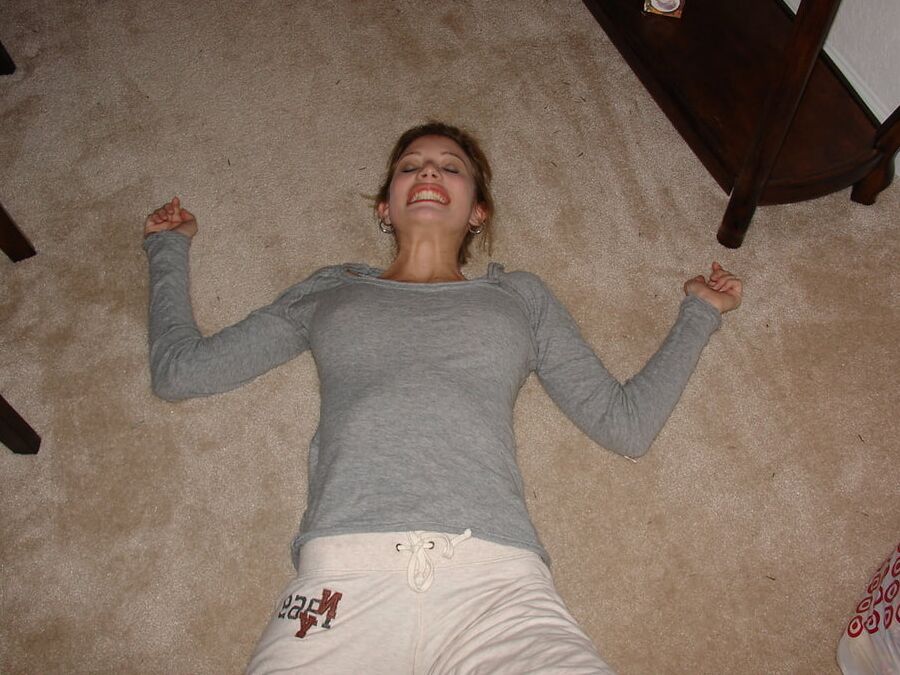 Women Need Exposure - Sexy Young GF