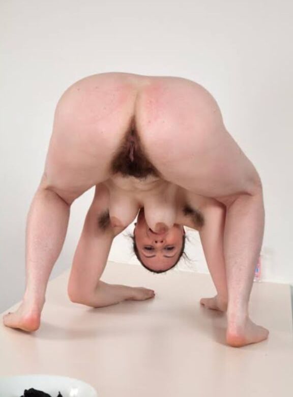 Blonde Bush, Brunette Bush, Hairy Pussy Girls