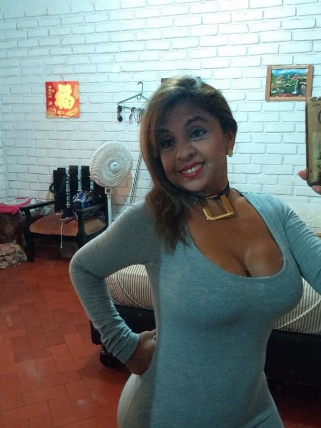 luisa salazar madura tetas grandes culo parado ass