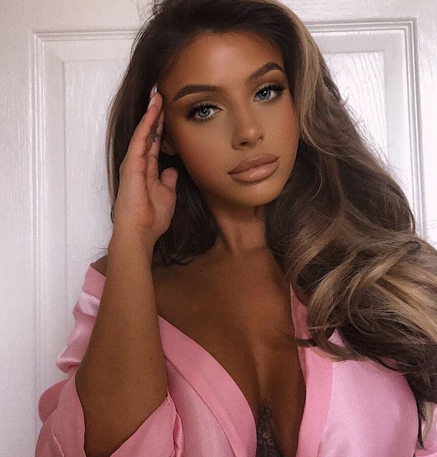 chloe - insta wank target
