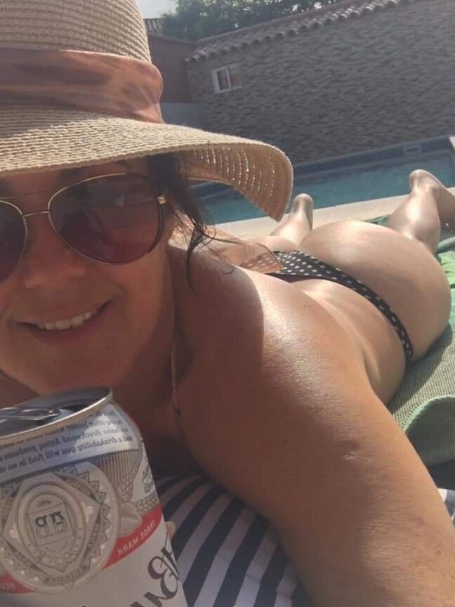 Slut wife on prowl for cock