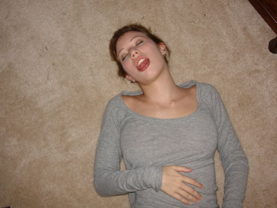 Women Need Exposure - Sexy Young GF