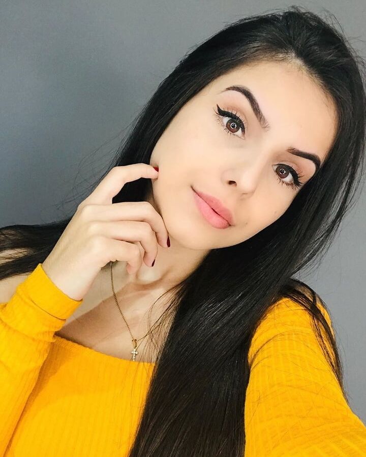 Larissa Costa