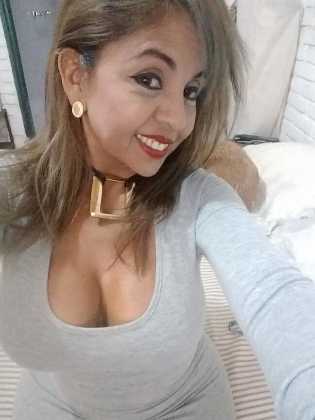 luisa salazar madura tetas grandes culo parado ass