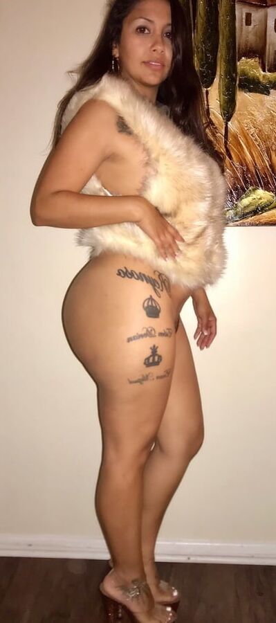 This latinawhore wants more promotion xD