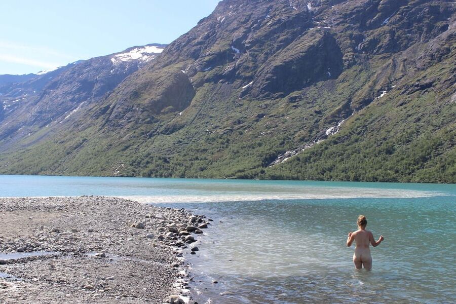 Norwegan nudist