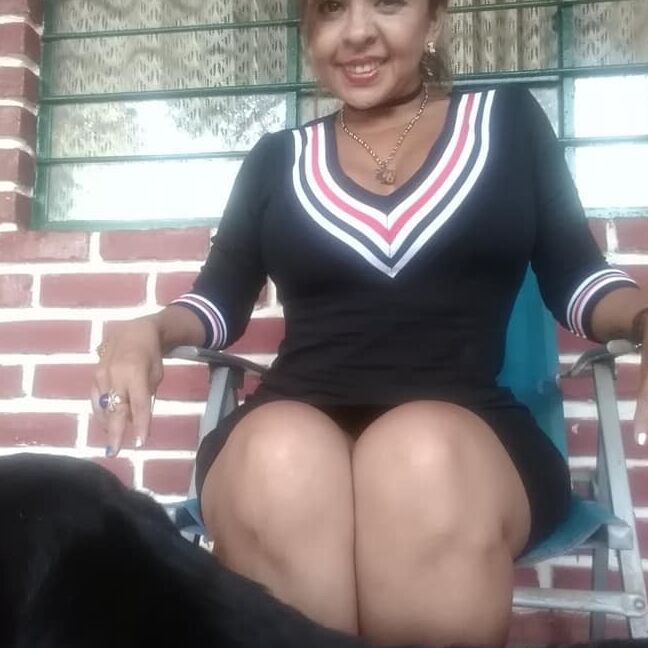 luisa salazar madura tetas grandes culo parado ass