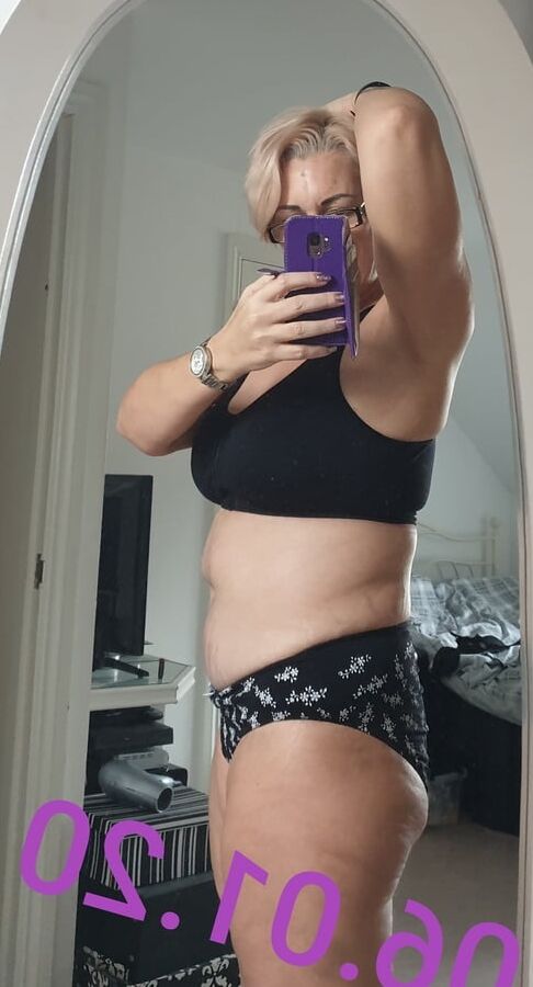 Michelle, MILF, GILF, from Doncaster NN