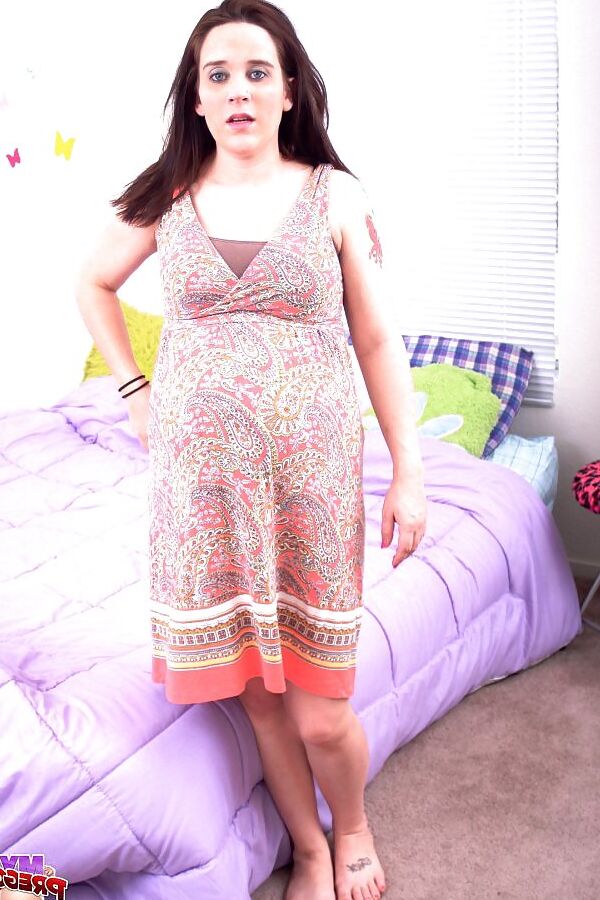 Pregnant Kristyna from MyPreggo.com