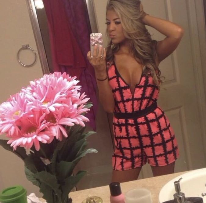 SUPER HOT Violamayyy