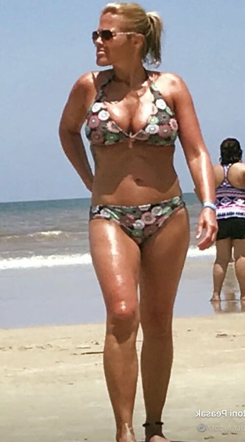 Bitches in bikinis