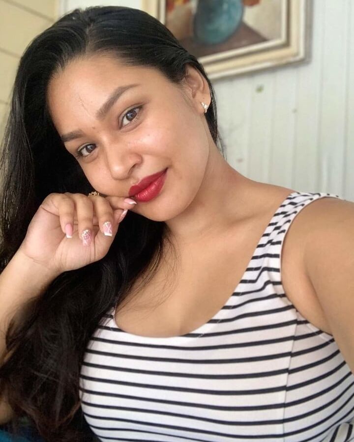 Suriname slet raveena joeloemsingh