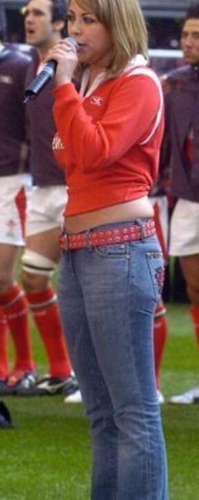 Charlotte Church in Levi&;s and other Jeans