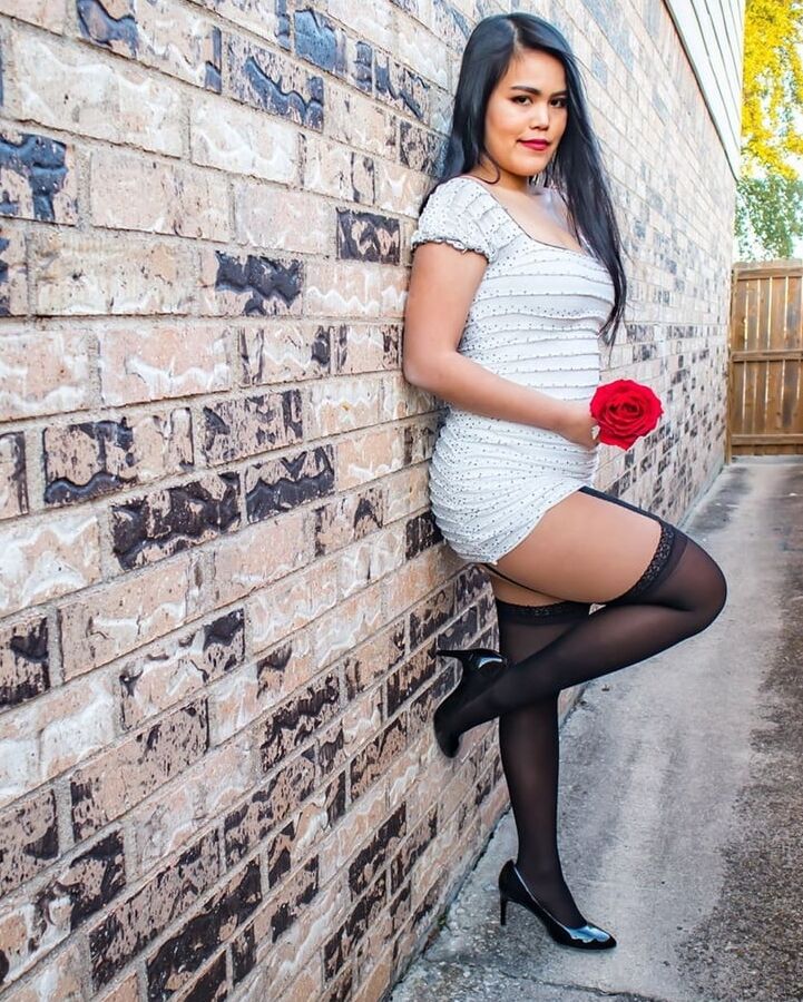 Atomickeeratic Asian Girl in Pantyhose