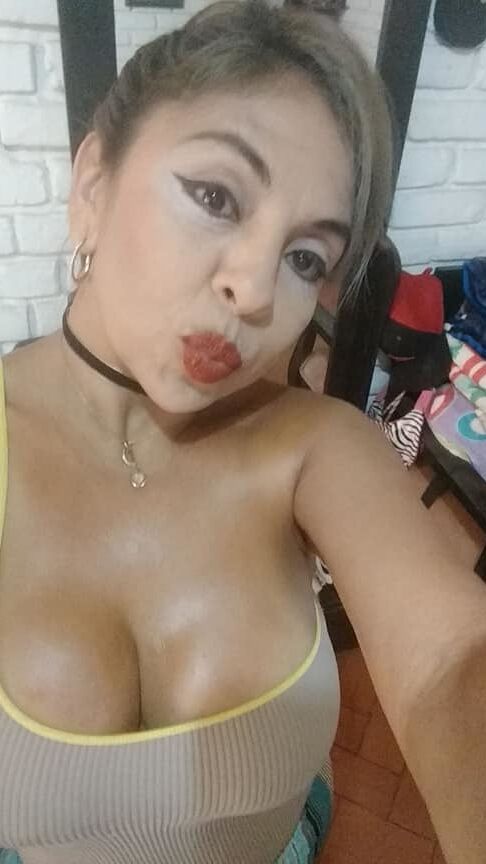 luisa salazar madura tetas grandes culo parado ass
