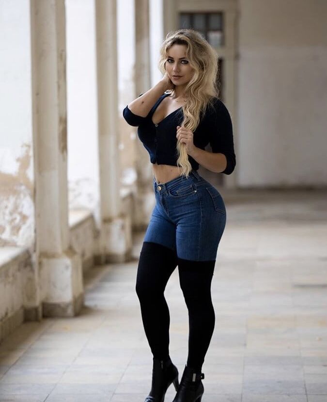 Bang Babes ..Hot As Fuck Curvy Blonde With Amazing Ass