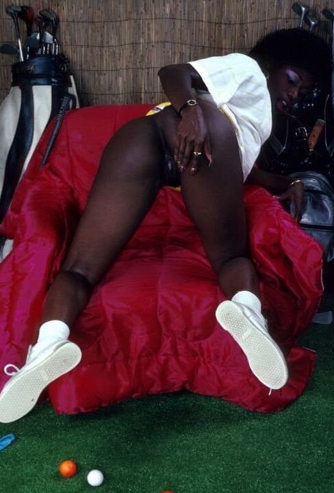 Ebony Ayes pics