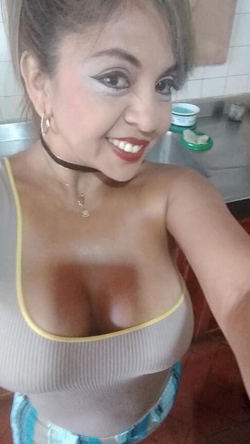 luisa salazar madura tetas grandes culo parado ass