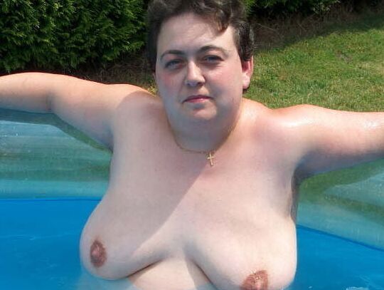 Bbw mix (Pool)