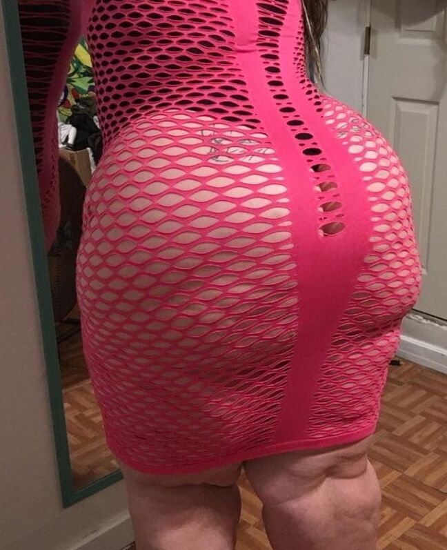 Phat ass white bitch