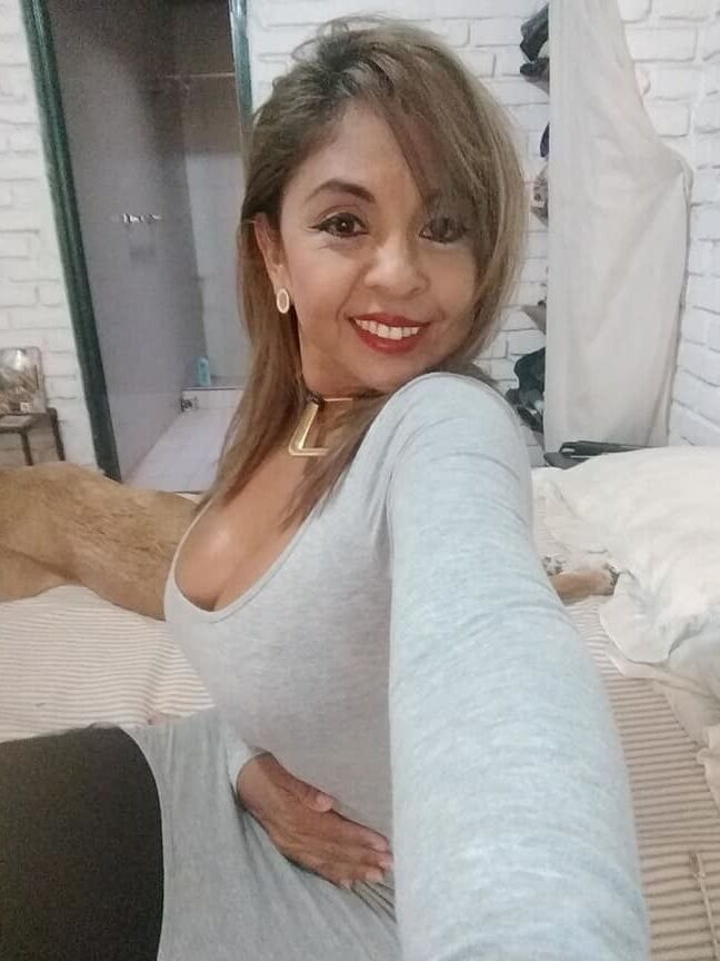 luisa salazar madura tetas grandes culo parado ass