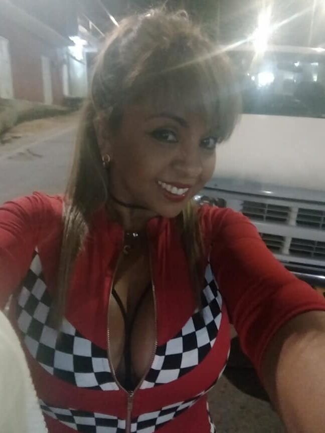 luisa salazar madura tetas grandes culo parado ass