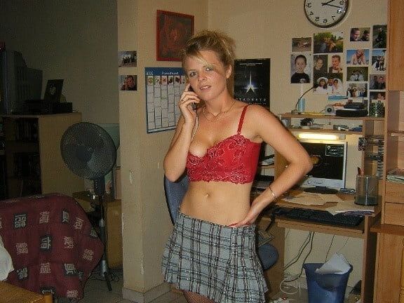 HOT BLOND
