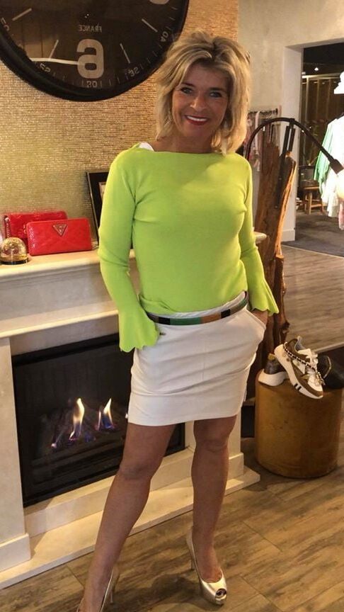 Hot mature Dutch Debby in short dress