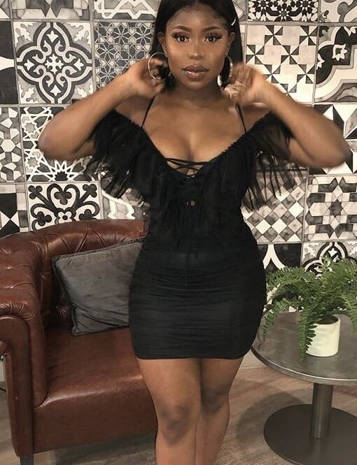 Busty Ebony Babe: Thandi