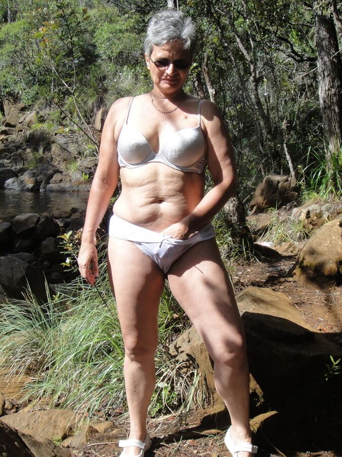 UNE EXHIBE DE JOSIANE