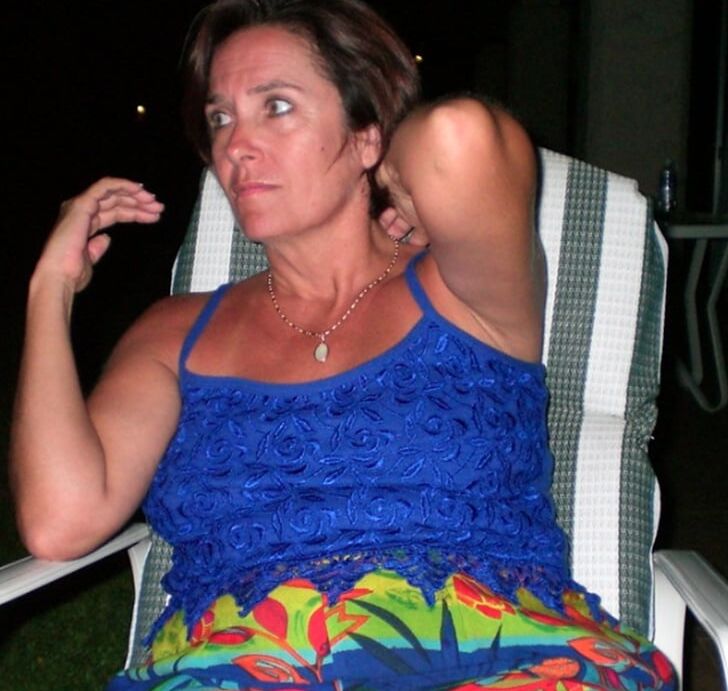 Sexy momma&;s holiday pics