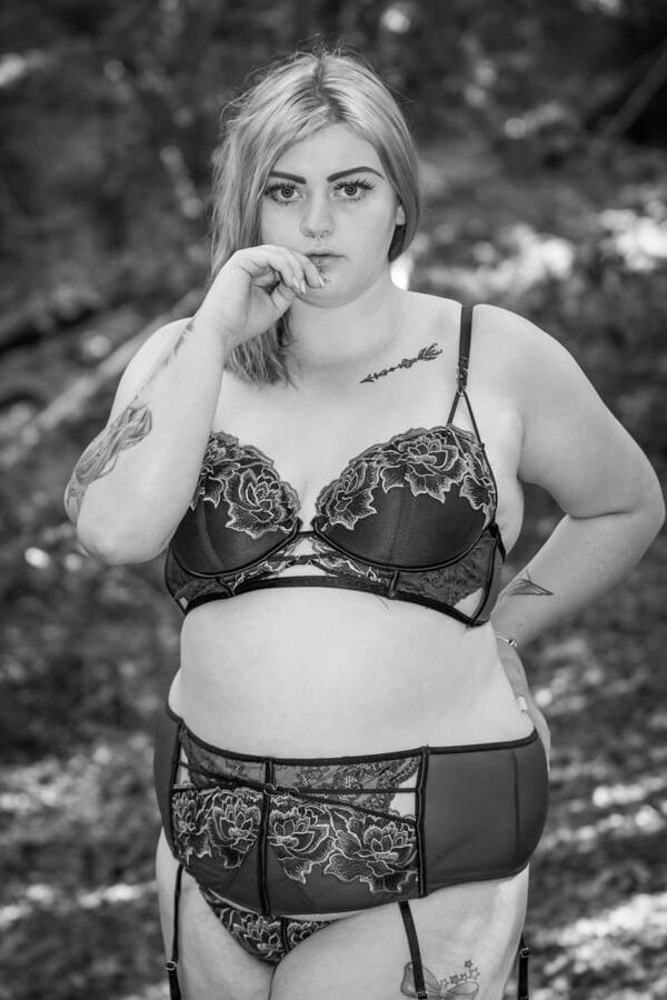 Sexy as fuck FAT Slut