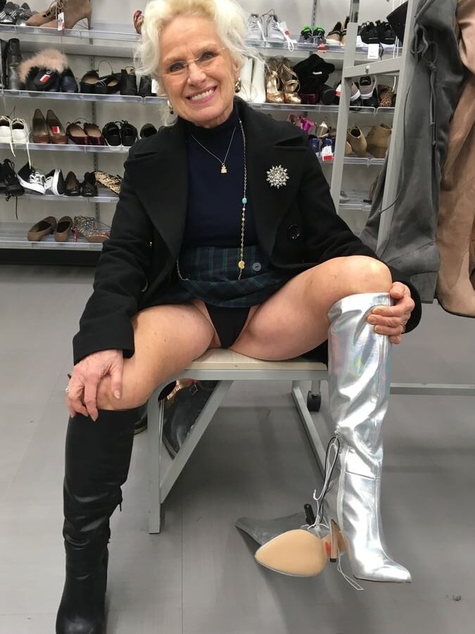 Mile &amp; Gilfs wearing boots no.