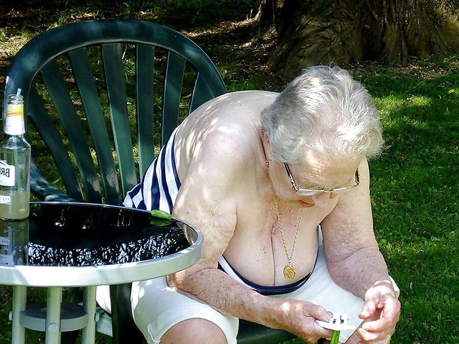 GRANNYS