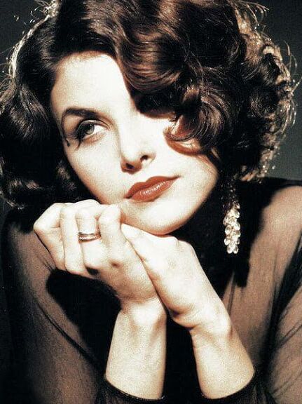 Sherilyn Fenn ( - )