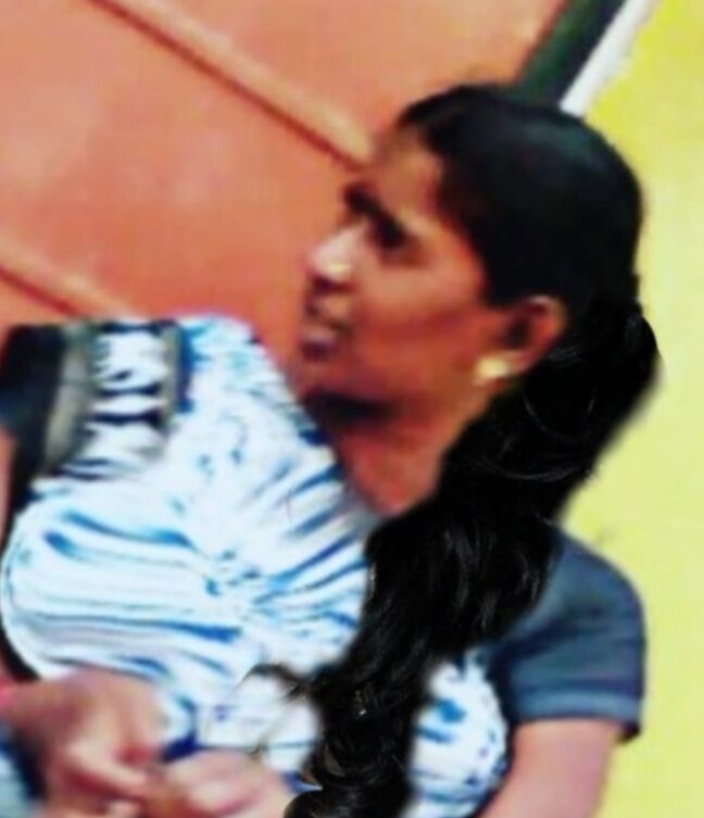 My Friend Mom Raaji Aunty Hot photos
