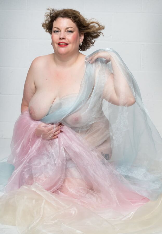 Sexy as fuck FAT MILF Slut
