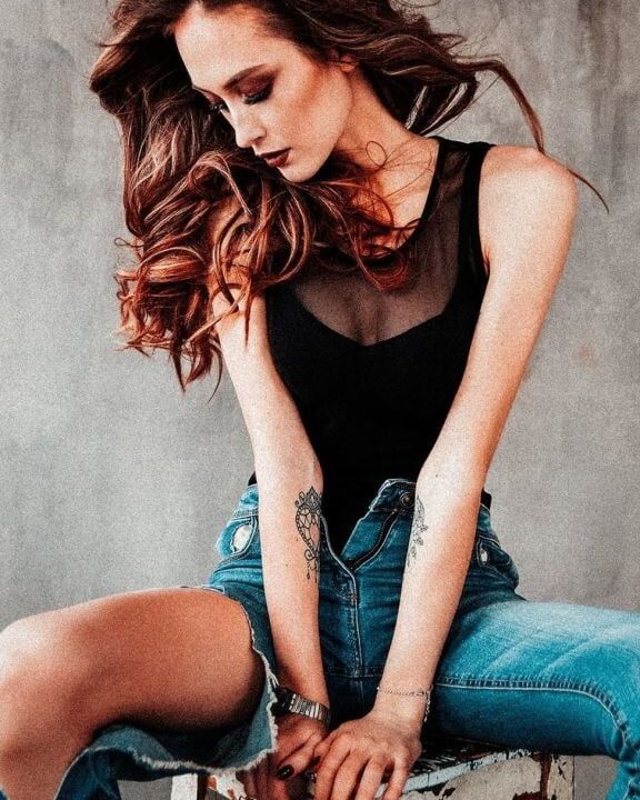 Ripped Jeans Women