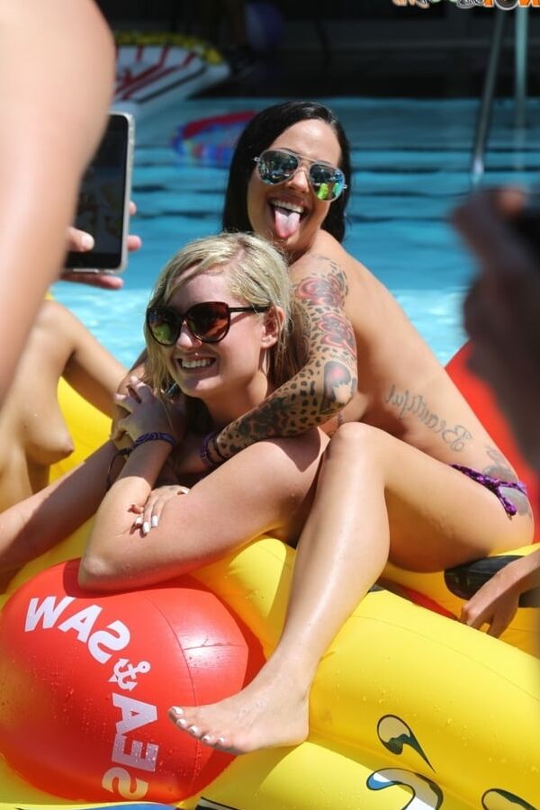 stacey havoc camcon toplees pool party