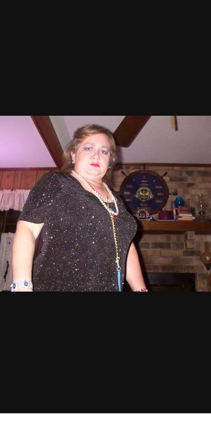 Hoodyman SSBBW . Debbie fat pig .