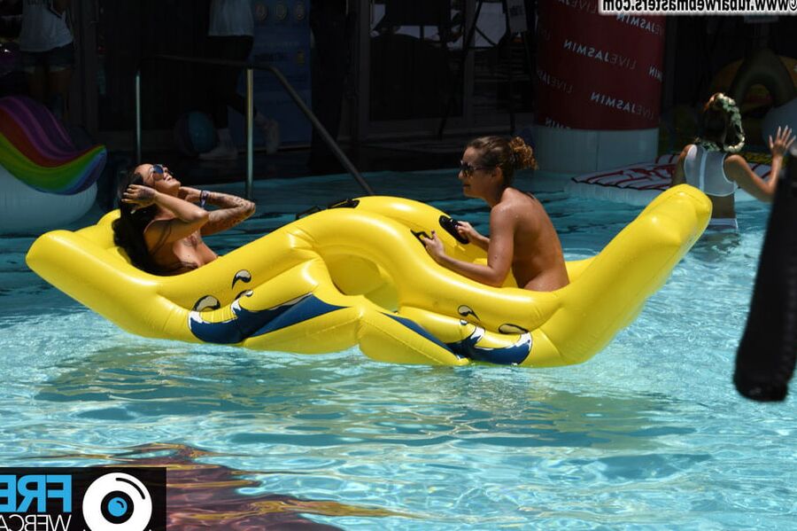 stacey havoc camcon toplees pool party