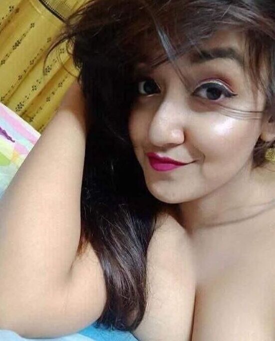 Desi aunty boobs