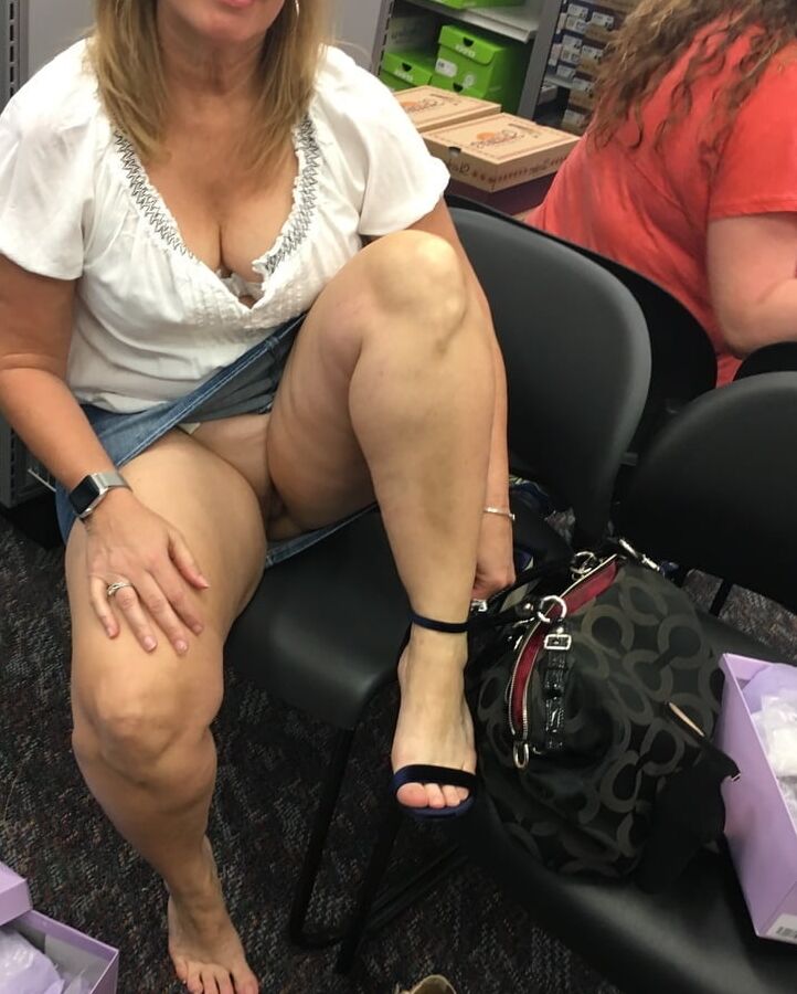 Amateur Sluts Public Flashing! - !