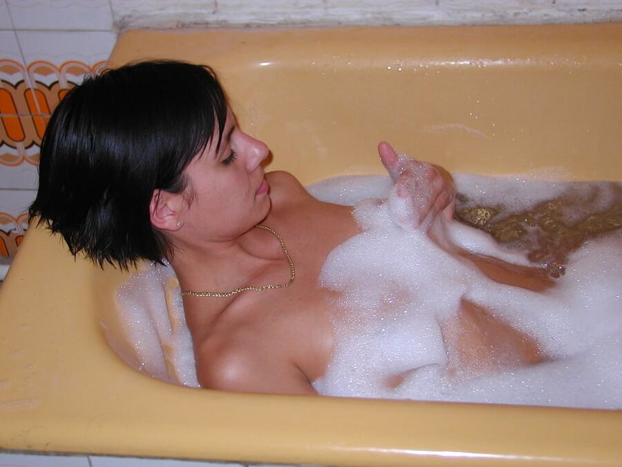 Women Need Exposure - Sexy Wife