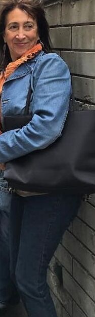 Jerk off to my older Italian MILF neighbor